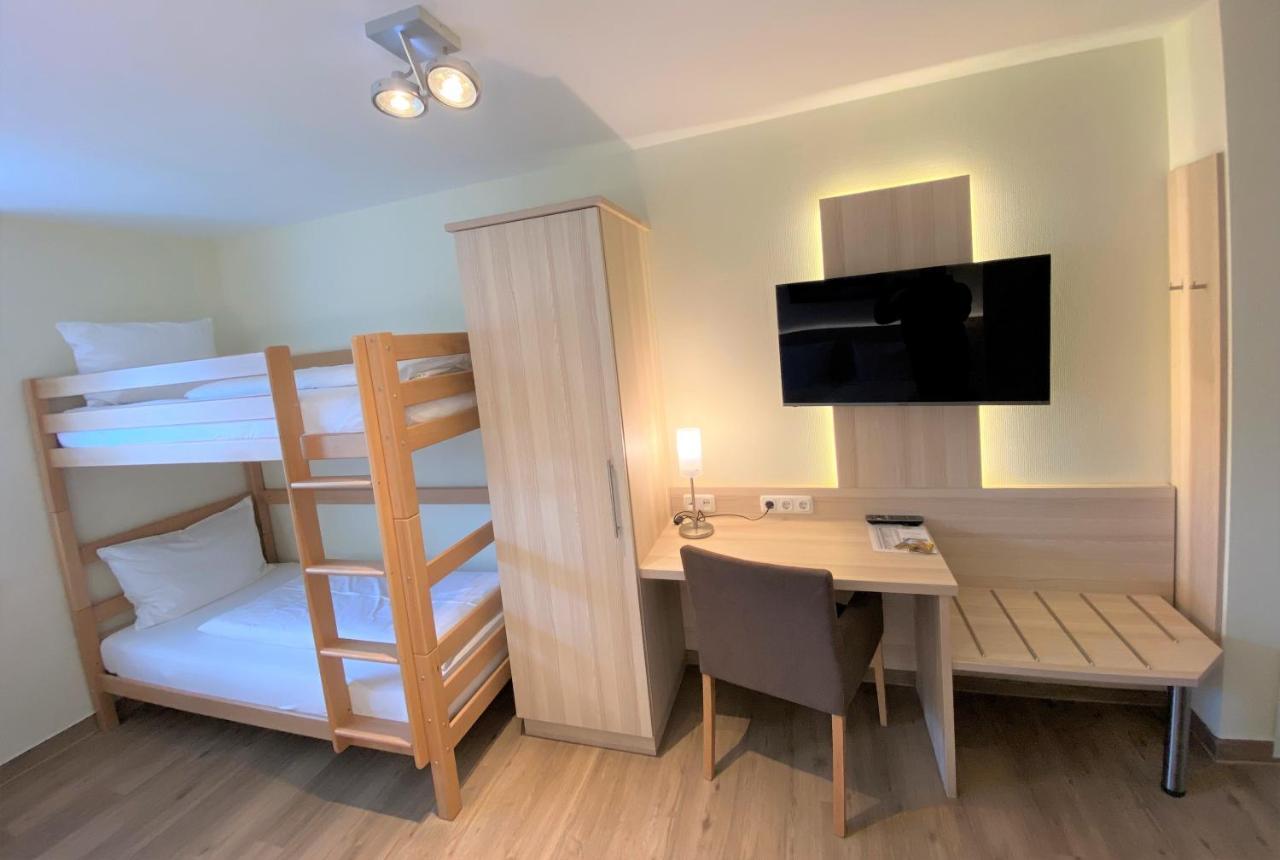 Hotel Am Wiesenweg L 24H Check-In Hausen  Exteriér fotografie