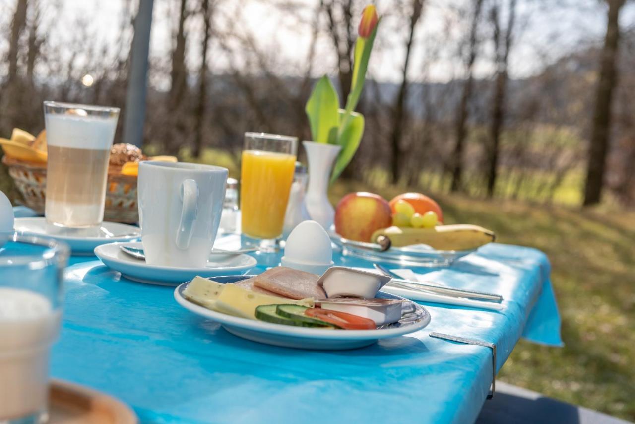 Hotel Am Wiesenweg L 24H Check-In Hausen  Exteriér fotografie